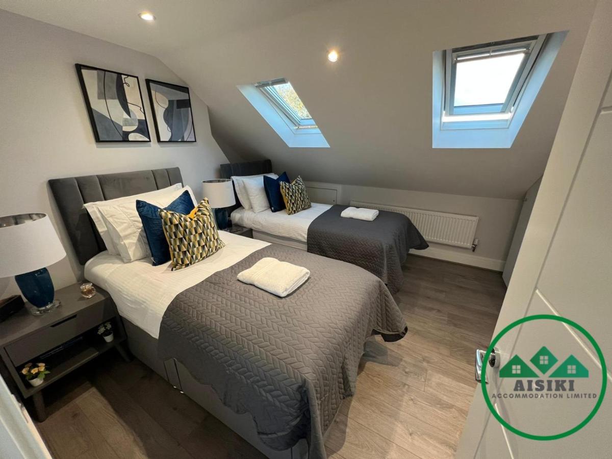 Aisiki Apartments At Stanhope Road, North Finchley, Airconditioned Multiple 2 Or 3-Bedroom, Pet-Friendly Duplex Flats, King Or Twin Beds, Airconditioned & Free Wi-Fi Extérieur photo