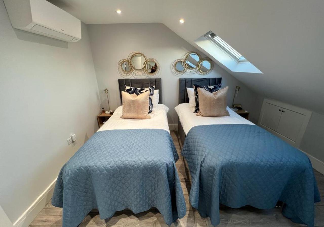 Aisiki Apartments At Stanhope Road, North Finchley, Airconditioned Multiple 2 Or 3-Bedroom, Pet-Friendly Duplex Flats, King Or Twin Beds, Airconditioned & Free Wi-Fi Extérieur photo