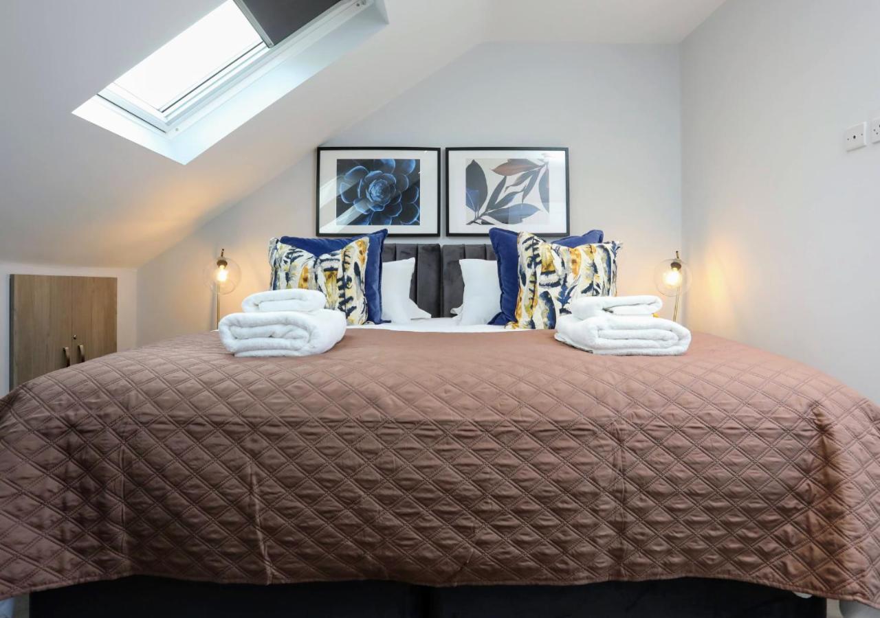 Aisiki Apartments At Stanhope Road, North Finchley, Airconditioned Multiple 2 Or 3-Bedroom, Pet-Friendly Duplex Flats, King Or Twin Beds, Airconditioned & Free Wi-Fi Extérieur photo