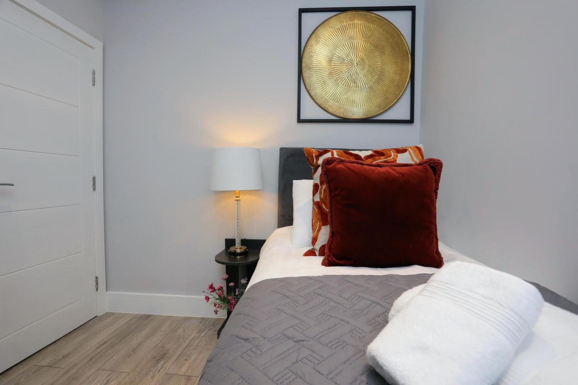 Aisiki Apartments At Stanhope Road, North Finchley, Airconditioned Multiple 2 Or 3-Bedroom, Pet-Friendly Duplex Flats, King Or Twin Beds, Airconditioned & Free Wi-Fi Extérieur photo