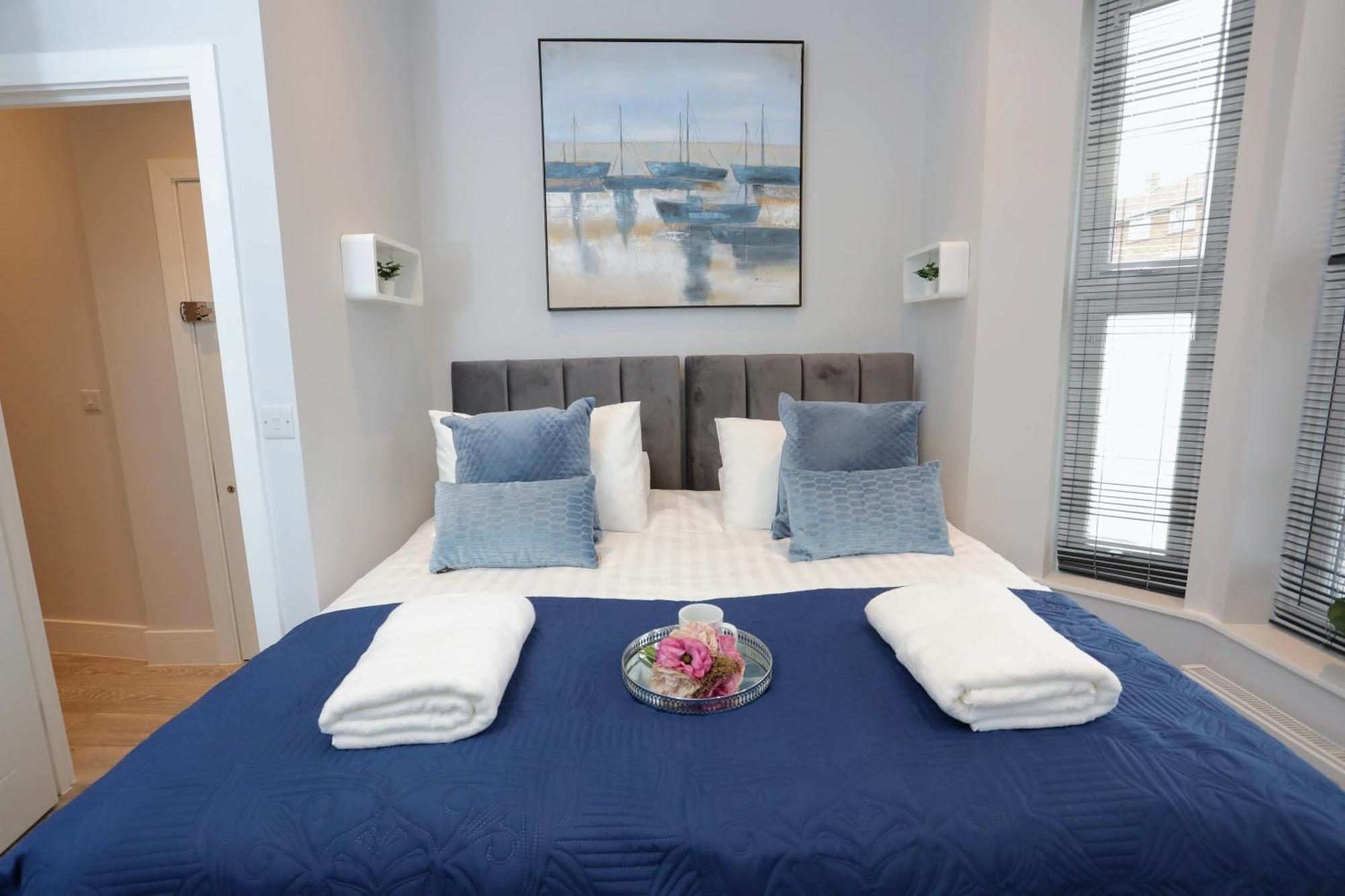 Aisiki Apartments At Stanhope Road, North Finchley, Airconditioned Multiple 2 Or 3-Bedroom, Pet-Friendly Duplex Flats, King Or Twin Beds, Airconditioned & Free Wi-Fi Extérieur photo