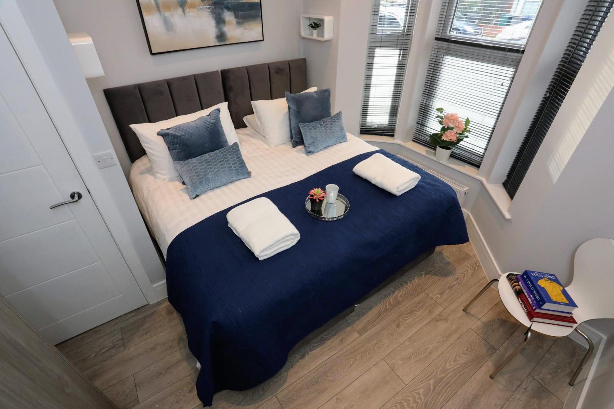 Aisiki Apartments At Stanhope Road, North Finchley, Airconditioned Multiple 2 Or 3-Bedroom, Pet-Friendly Duplex Flats, King Or Twin Beds, Airconditioned & Free Wi-Fi Extérieur photo