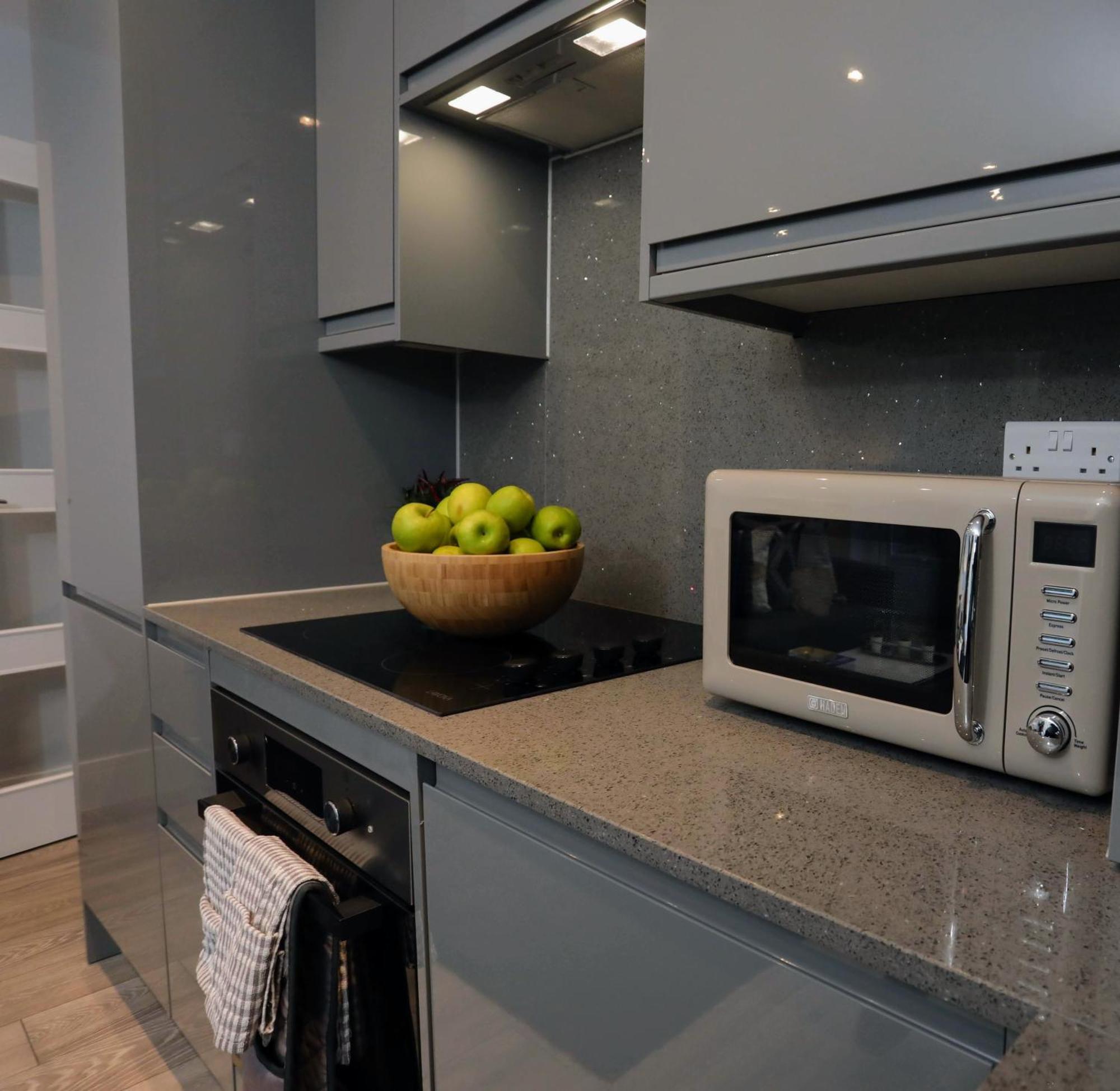 Aisiki Apartments At Stanhope Road, North Finchley, Airconditioned Multiple 2 Or 3-Bedroom, Pet-Friendly Duplex Flats, King Or Twin Beds, Airconditioned & Free Wi-Fi Extérieur photo