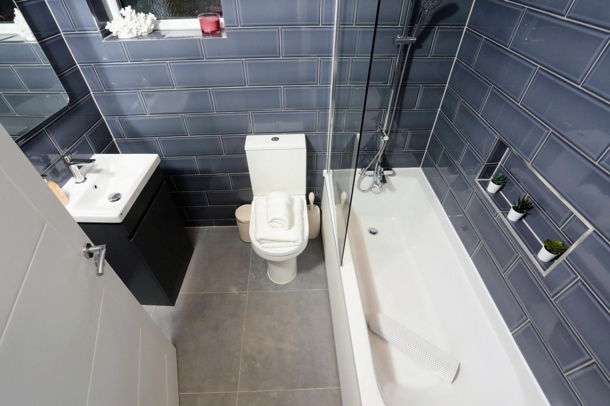 Aisiki Apartments At Stanhope Road, North Finchley, Airconditioned Multiple 2 Or 3-Bedroom, Pet-Friendly Duplex Flats, King Or Twin Beds, Airconditioned & Free Wi-Fi Extérieur photo