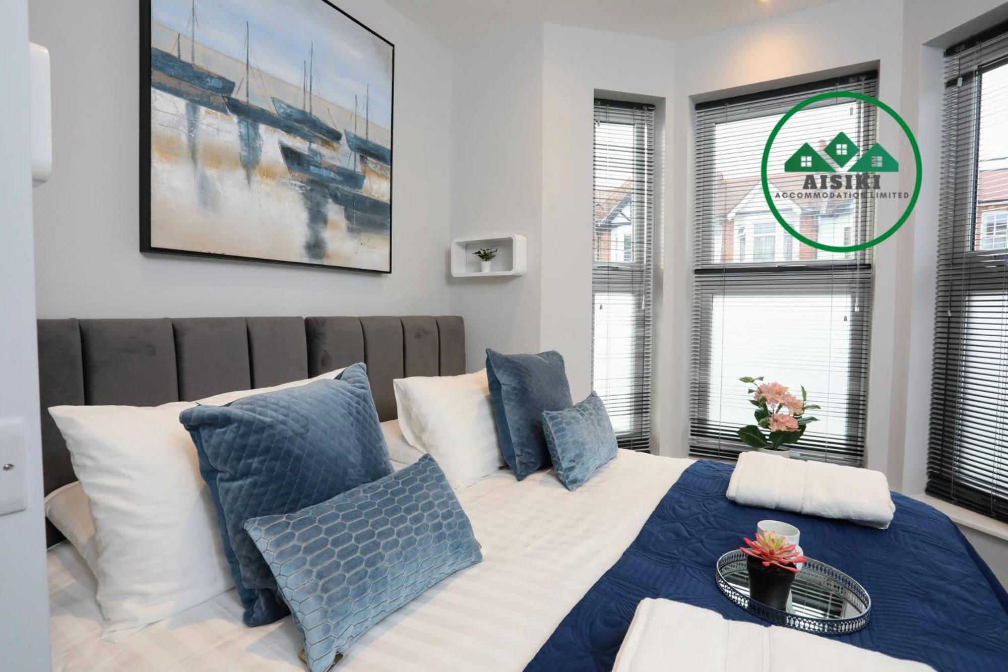 Aisiki Apartments At Stanhope Road, North Finchley, Airconditioned Multiple 2 Or 3-Bedroom, Pet-Friendly Duplex Flats, King Or Twin Beds, Airconditioned & Free Wi-Fi Extérieur photo