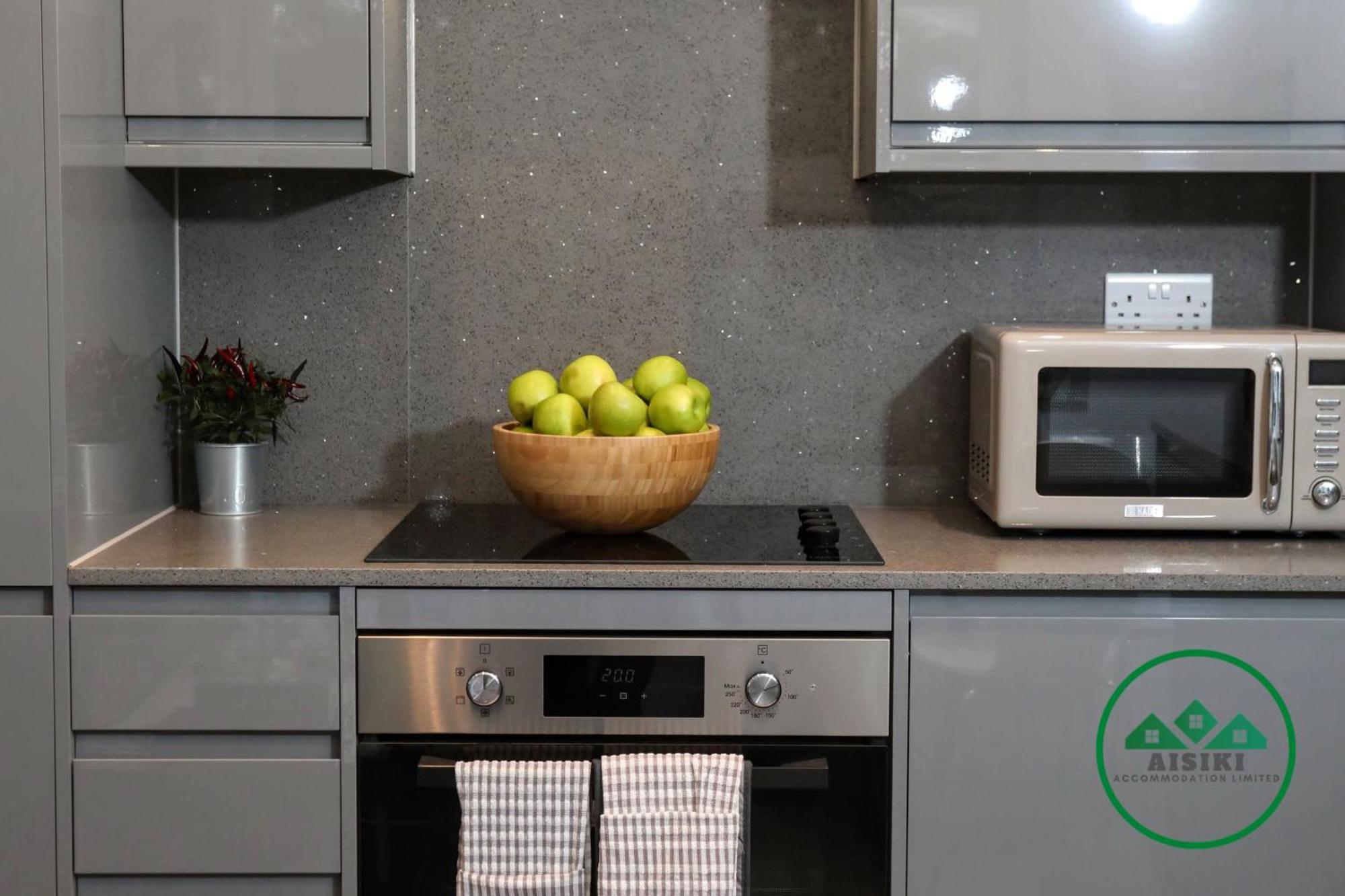 Aisiki Apartments At Stanhope Road, North Finchley, Airconditioned Multiple 2 Or 3-Bedroom, Pet-Friendly Duplex Flats, King Or Twin Beds, Airconditioned & Free Wi-Fi Extérieur photo