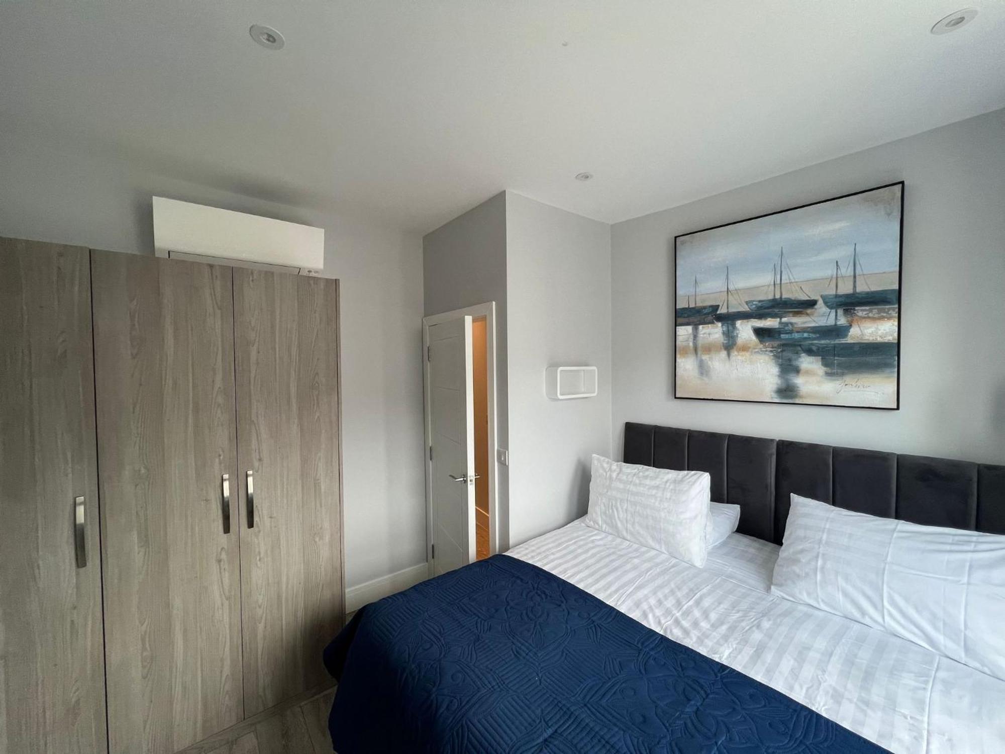 Aisiki Apartments At Stanhope Road, North Finchley, Airconditioned Multiple 2 Or 3-Bedroom, Pet-Friendly Duplex Flats, King Or Twin Beds, Airconditioned & Free Wi-Fi Extérieur photo