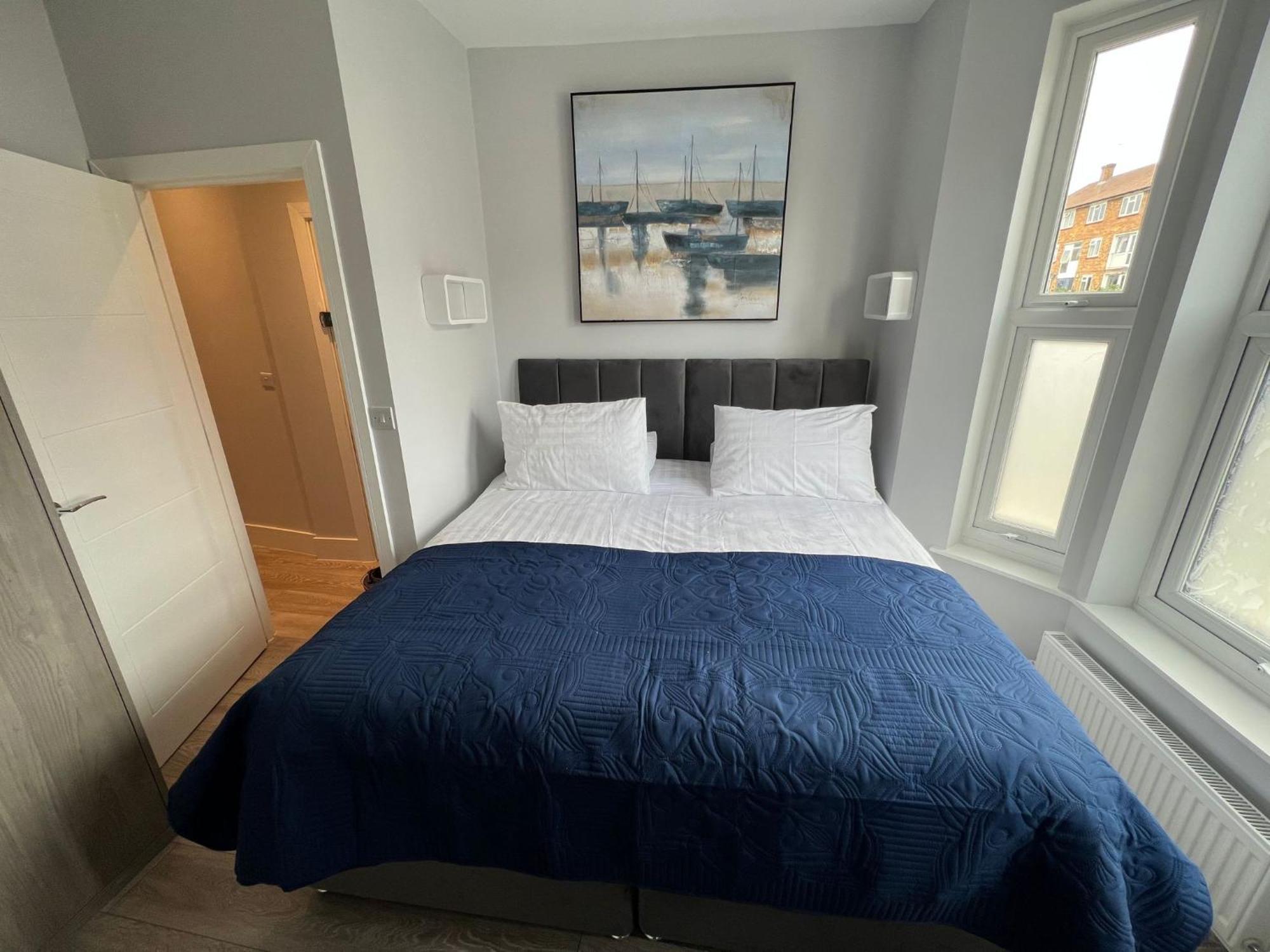 Aisiki Apartments At Stanhope Road, North Finchley, Airconditioned Multiple 2 Or 3-Bedroom, Pet-Friendly Duplex Flats, King Or Twin Beds, Airconditioned & Free Wi-Fi Extérieur photo